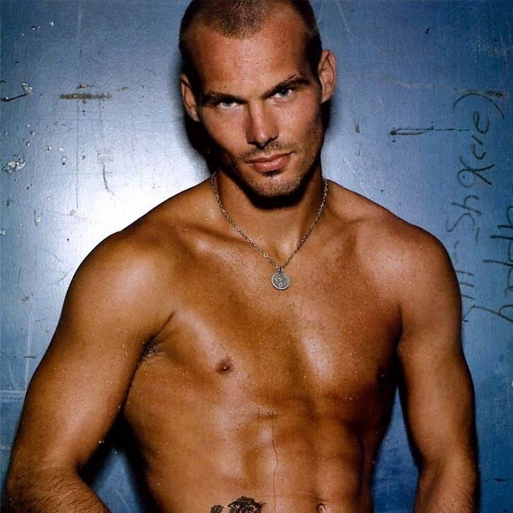 1_Freddie-Ljungberg-models-Calvin-Klein.jpg