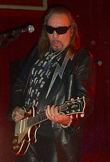 220px-AceFrehley.jpg