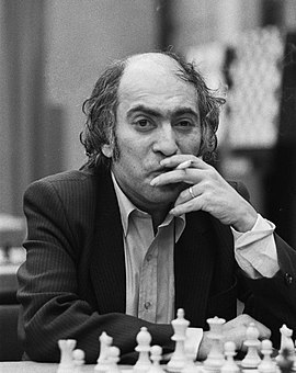 270px-Mikhail_Tal_1982.jpg