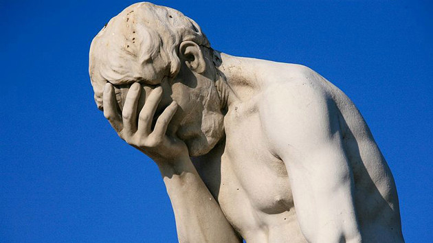 630px-paris_tuileries_garden_facepalm_statue.jpg