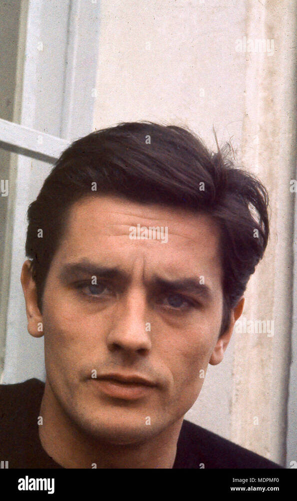 alain-delon-60s-MDPMF0.jpg