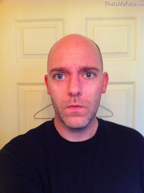 Bald_guy_front_7LZ0fXiwDf-largeThumb_6fb34bcf.jpg
