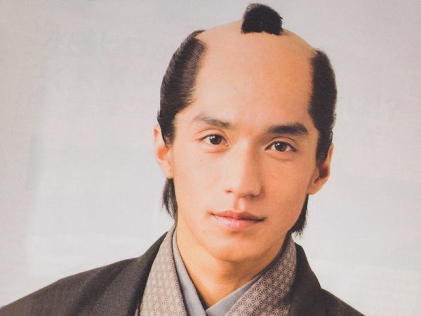Chonmage-hairstyle-for-men-19.jpg
