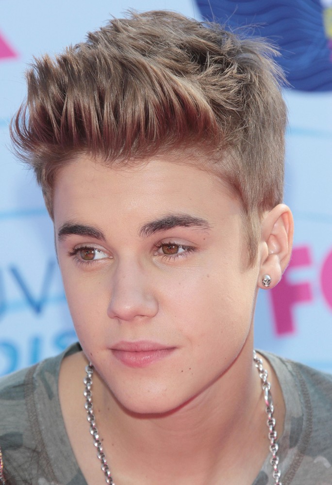 Do-Justin-Bieber-Casual-Short-Hairstyle-37.jpg