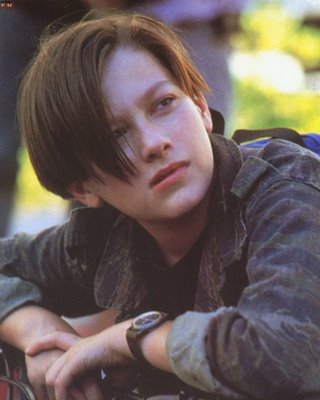 edward_furlong_in_terminator_2_movie_07.jpg