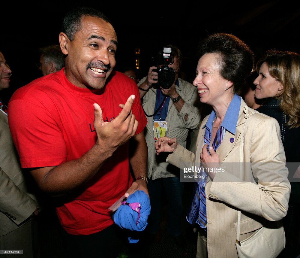 lete-daley-thompson-picture-id94834396?s=2048x2048.jpg