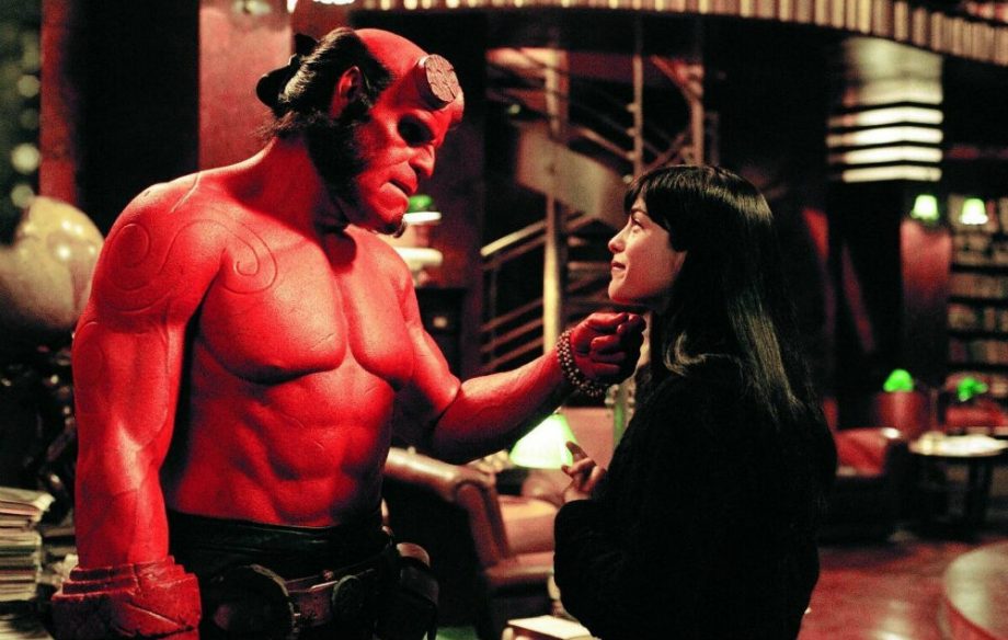 ron-perlman-selma-blair-hellboy-920x584.jpg