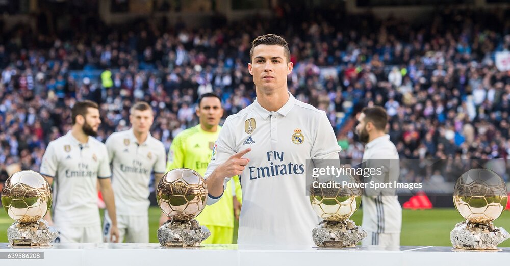 -shows-his-fourth-golden-ball-prior-to-the-la-liga.jpg