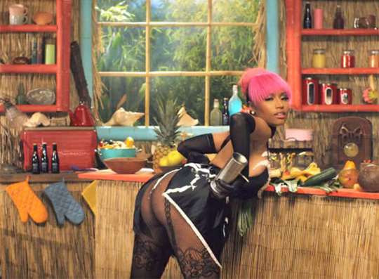 sir-mix-a-lot-nicki-minaj-anaconda-single-music-video.jpg