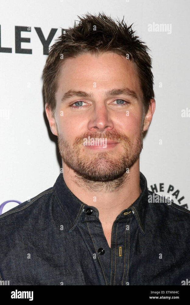 the-paley-center-for-medias-32nd-annual-paleyfest-la-arrow-the-flash-ETMM4C.jpg