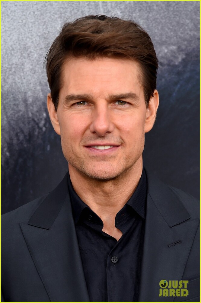 tom-cruise-the-mummy-cast-nyc-premiere-07.jpg