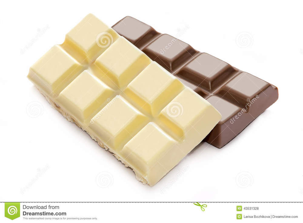 white-milk-chocolate-chunks-bars-broken-close-up-43531328.jpg