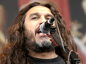tom_araya2_050612_281x211.jpg