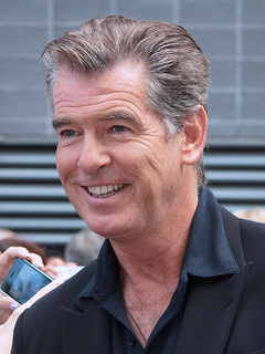 Pierce_Brosnan_Sept2013_TIFF.jpg