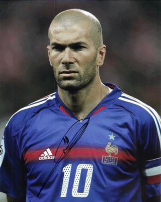 zinedine-zidane-autograph.jpg